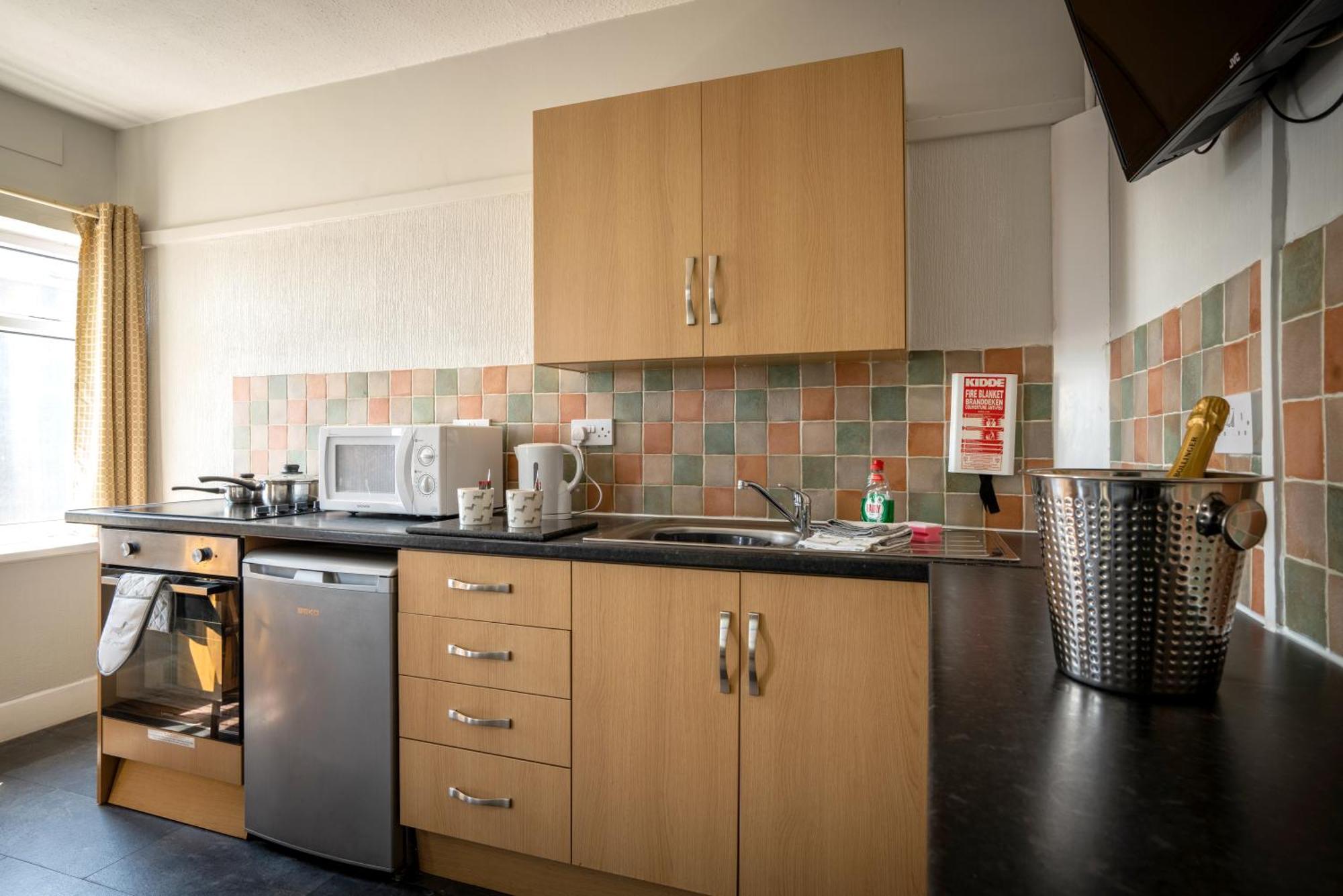 Coasters Holiday Apartments 斯凯格内斯 外观 照片