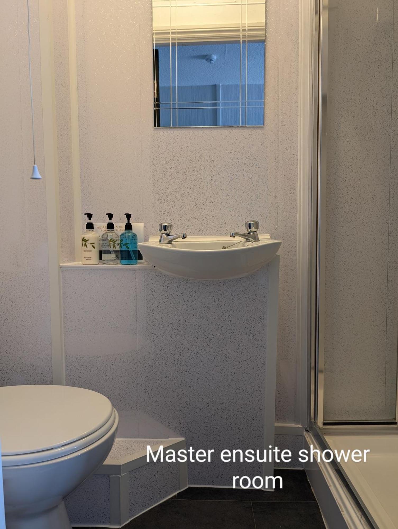 Coasters Holiday Apartments 斯凯格内斯 外观 照片